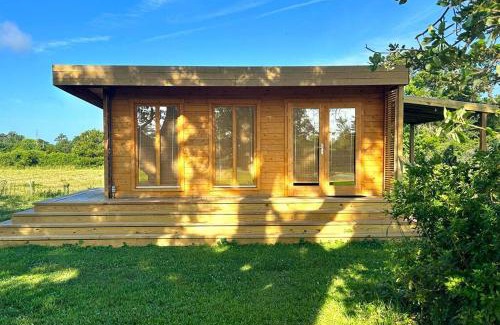 Smyrna Maison | Tranquil Modern Farm Cabin
