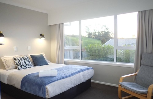 Rotorua Maison | Tranquil mountain peak