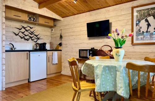 Weston Longville Maison | Tranquil Norfolk Log Cabin - Stunning Rural Sunset Views