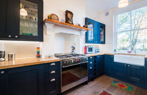 Ferndale Appartement | Tranquil Oasis by Pop Brixton