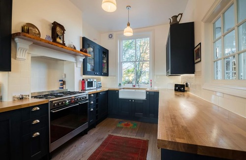 Ferndale Appartement | Tranquil Oasis by Pop Brixton
