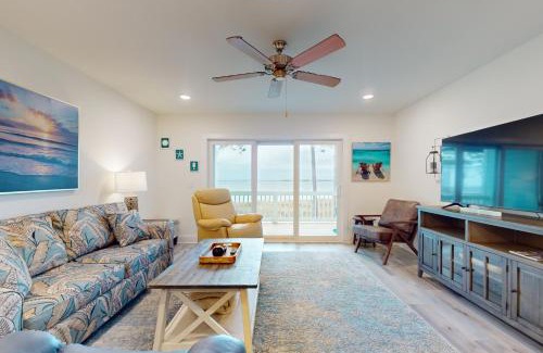 Innerarity Townhomes Maison | Tranquil Oasis