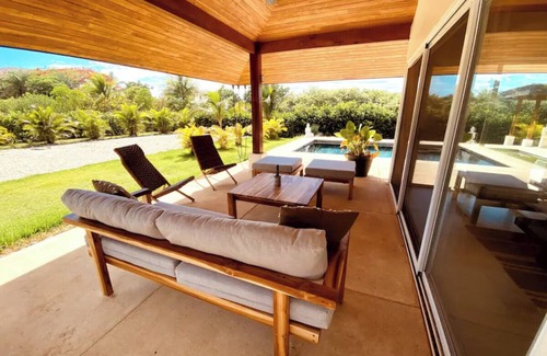 Playa Negra Maison | Tranquil Oceanview Kasa Kurij with Pool, amazing Sunsets, Beach, Surf & GeoDome!