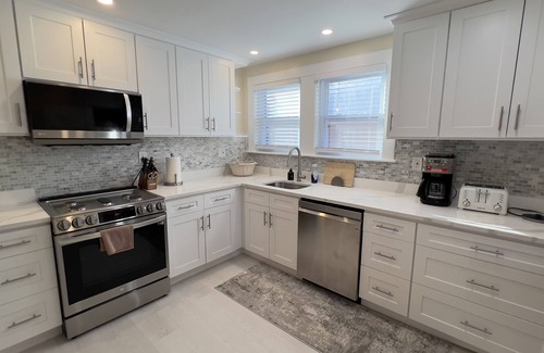 Brighton Copropriété | Tranquil Renovated 3BR Allston Condo + Parking , Close to Harvard/BU/BC/MIT!