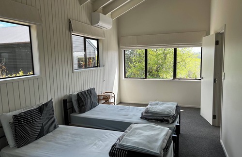 Ararimu Autre | Tranquil retreat in close proximity to Auckland