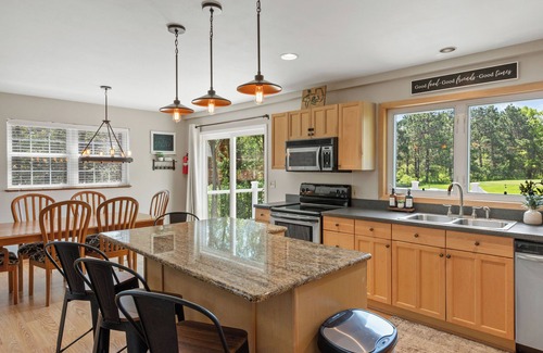 Rome Maison | Tranquil Retreat on Lake Arrowhead Golf Course