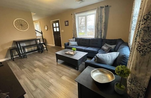 Schenectady Maison | Tranquil Schenectady Getaway: 3BR Stylish Retreat
