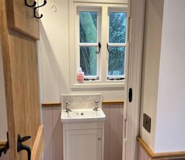 Cinderford Chalet De Ski | Tranquil Spot Shepherds Hut