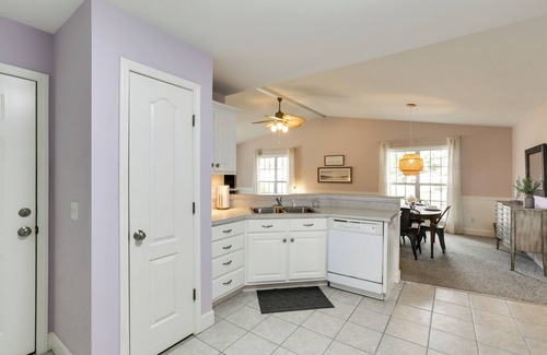 Thomasville Maison | Tranquil Thomasville Retreat w/ Deck + Dining Area