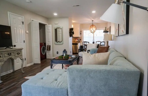 Northeast Raleigh Maison | Tranquil Townhome - Convenient NE Raleigh location