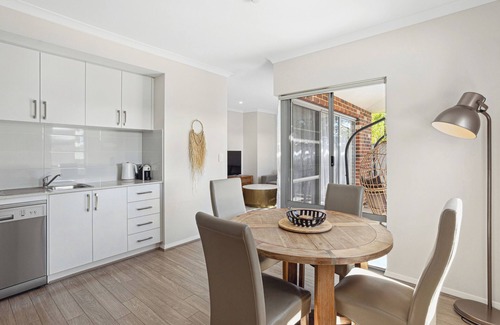 Bassendean Copropriété | Retraite Condo Retraite avec grand balcon. Wifi gratuit + Parking