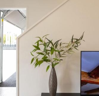 Trentham Maison | Tranquil Trentham Escape