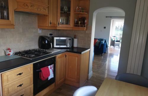 Kells Appartement | Tranquil unit close to Kells