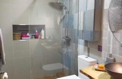 Capellades Appartement | tranquila habitación en apartamento compartido