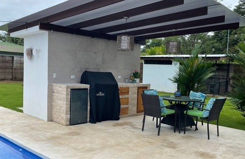 Damas Maison | Tranquility 10 kilometers from Manuel Antonio Park