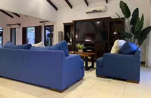 Damas Maison | Tranquility 10 kilometers from Manuel Antonio Park