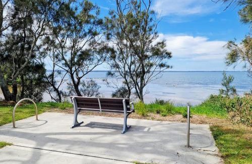 Karraganbah Maison | Tranquility by the Lake