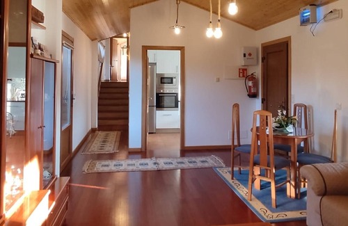 Ponteareas Chalet De Ski | Coquettish house in quiet area, with VIGO at 15 min, and with very good connections.