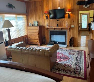Waterboro Maison | Tranquility Lake Home