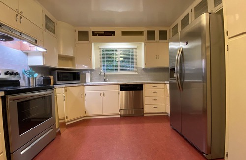 West Side Highway Maison | Tranquility on Beacon Hill