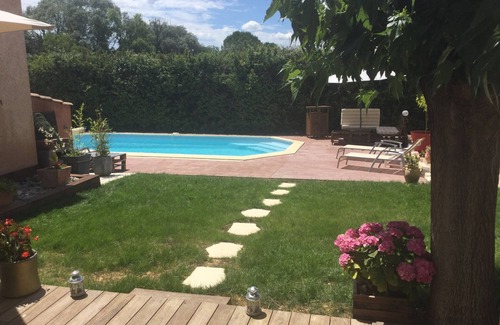Saint-Drezery Villa | Villa d'architecte très lumineuse sur un jardin paysagé avec piscine.