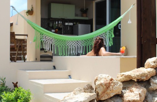 Savaneta Appartement | Transhi by Cunuc'i Cristi, we are completely off-the-grid, ground with nature!