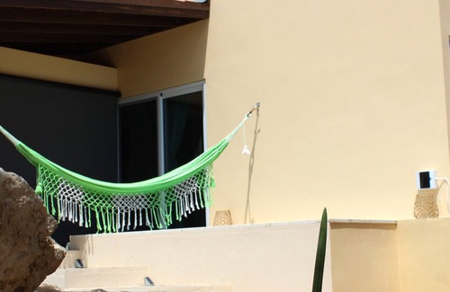 Savaneta Appartement | Transhi by Cunuc'i Cristi, we are completely off-the-grid, ground with nature!