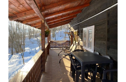 Vulcan Maison | Transylvania Cabin in the mountain