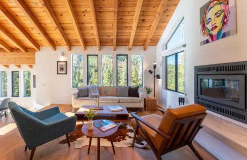 Olympic Valley Maison | Trapper by AvantStay A Interior Design w Sauna