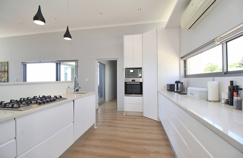 Helderberg Rural Maison | Traumhaus mit Aussicht, Pool und Fitnessraum in Strandnähe