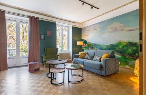 Mulhouse Appartement | Travel Homes - The Wooden, Spacieux & bon quartier