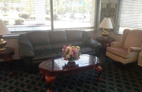 Waynesboro Hôtel | Traveler Inn and Suites