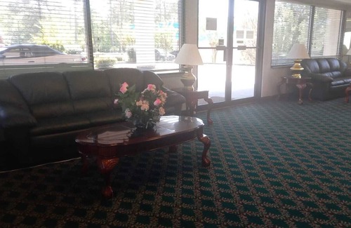 Waynesboro Hôtel | Traveler Inn and Suites