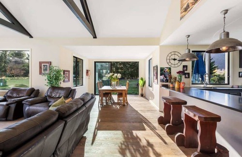 Arrow Junction Maison | Discover Your Ideal Kiwi Retreat in Queenstown