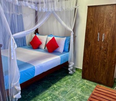 Rumassala Hôtel | Traveller's Lodge Unawatuna