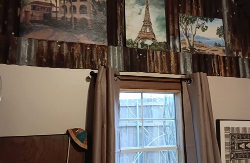 Canton Cabine | TRAVELLER Themed Cabin CAN ONLY BE RENTED IN CONJUNCTION W 1 OF OUR OTHER CABINS