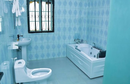 Ado Ekiti Hôtel | Travellers Homely