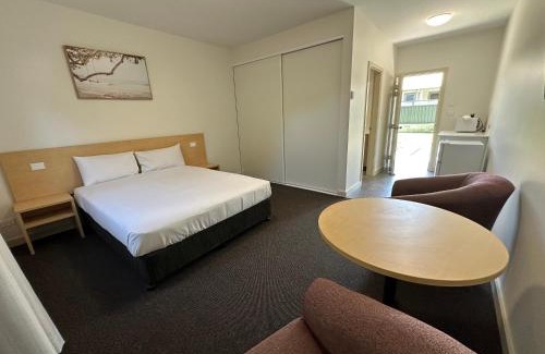 Mayfield West Hôtel | Travellers Motor Village