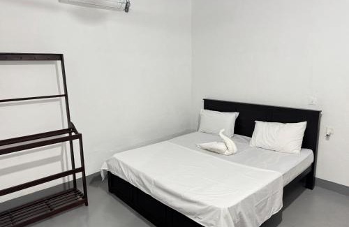 Pottuvil Division 2 Cabine | TravelLodge Eco