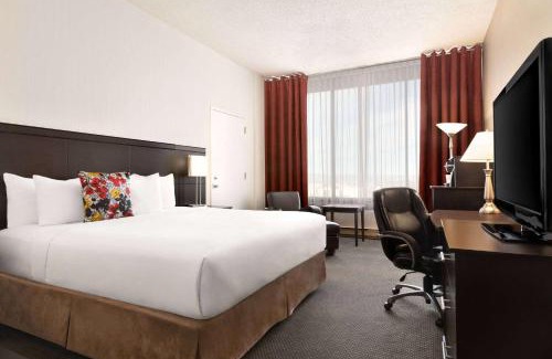 Plateau Hôtel | Travelodge by Wyndham Quebec City Hotel & Convention Centre
