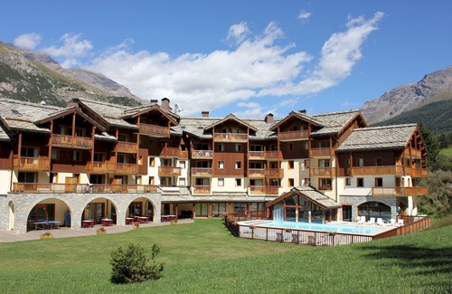 Val Cenis Appartement | travelski home premium - Résidence Les Alpages de Val Cenis 4*