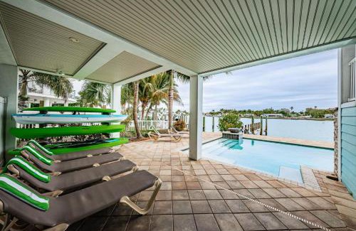 Treasure Island Maison | Treasure Trove Mermaids Cove