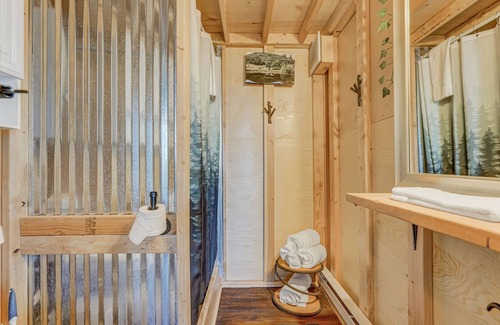 Larkspur Maison | Tree Fort Escape