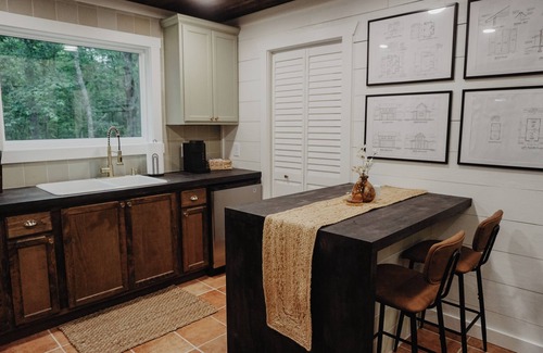 Spencer Maison | Tree House Wren at Fall Creek Falls State Park - Hot Tub, Grill, Outdoor Shower!