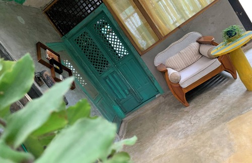Moragolla Villa | Tree room with Mountain View