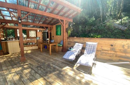 Shawnigan Lake Autre | Tree Top Sanctuary Cowichan Valley
