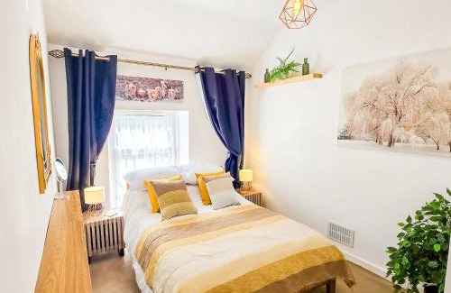 Port Talbot Maison | Tree Tops by STAE-Homes