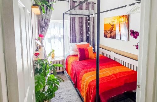 Port Talbot Maison | Tree Tops by STAE-Homes