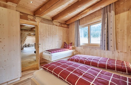 Oetz Cabine | Tree trunk house with very large living and leisure area on approx. 240m2 living space!