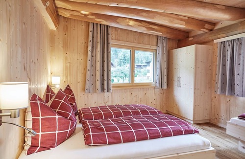 Oetz Cabine | Tree trunk house with very large living and leisure area on approx. 240m2 living space!
